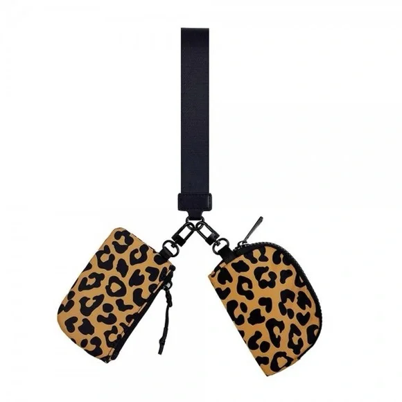 New brown leopard two pouch wristlet - Picture 1 of 1